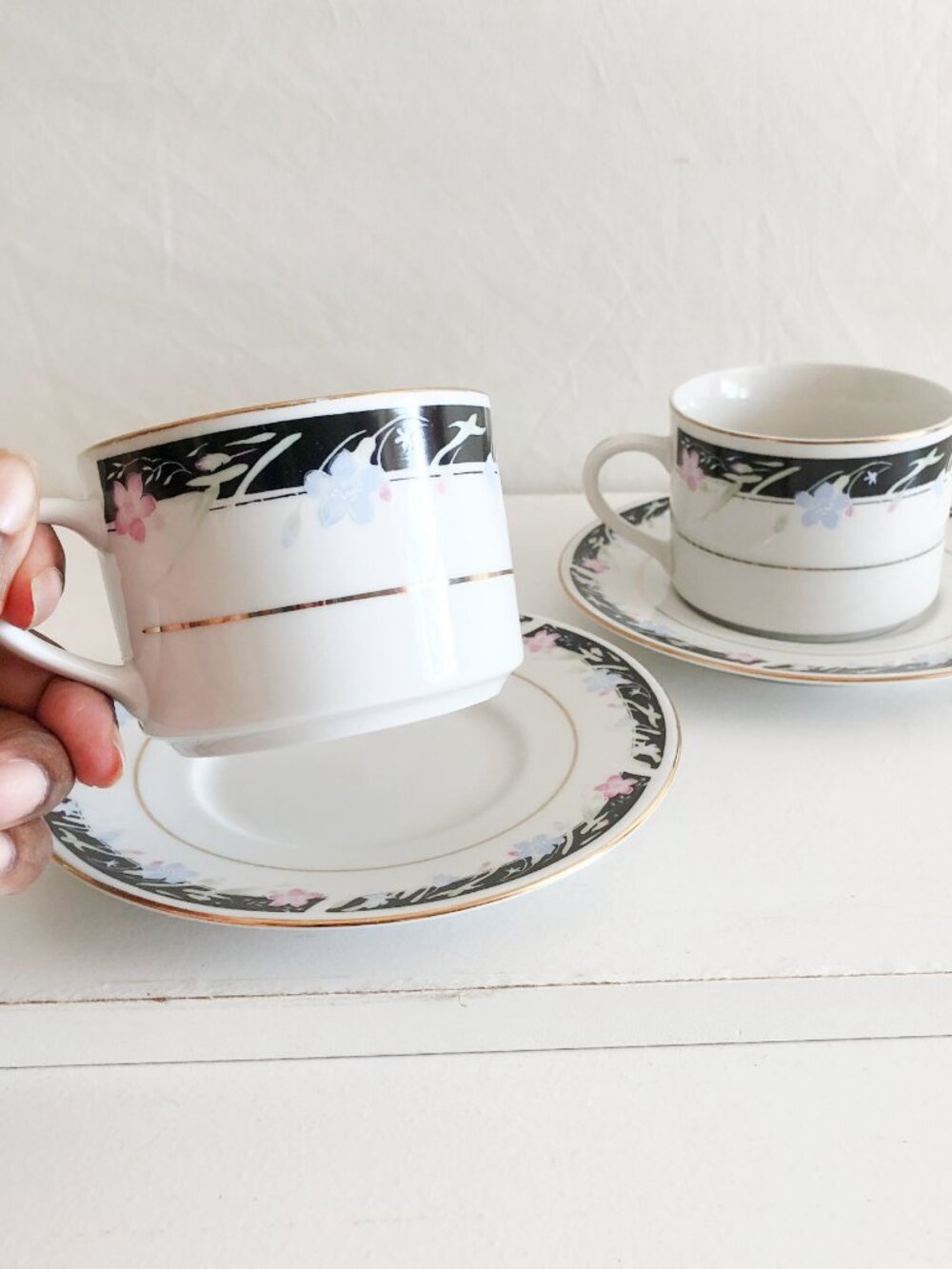 Vintage 80s China Pearl "Geneva" Tea Cup & Saucers Set